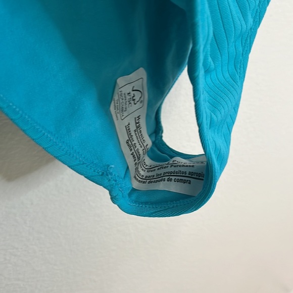 Sandflower Women's Aqua Blue Ribbed Knit One Piece Swimsuit Medium (8-10) NWT - Picture 4 of 11